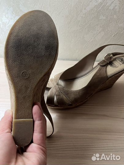 Босоножки женские 39 размер