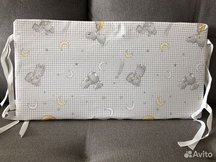 Бортики в кроватку