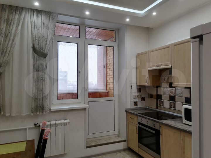 2-к. квартира, 62 м², 4/17 эт.