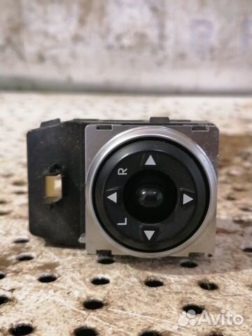 Блок управления зеркалами Hyundai Elantra V(MD)