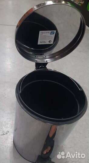 Мусорное ведро с педалью 20л