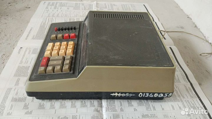 Советский калькулятор Искра-111М