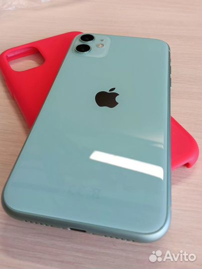 iPhone 11, 64 ГБ