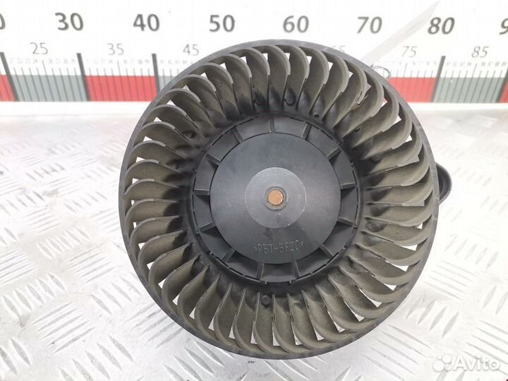 Моторчик печки Audi A4 B5 рест. 2001 8E1820021B