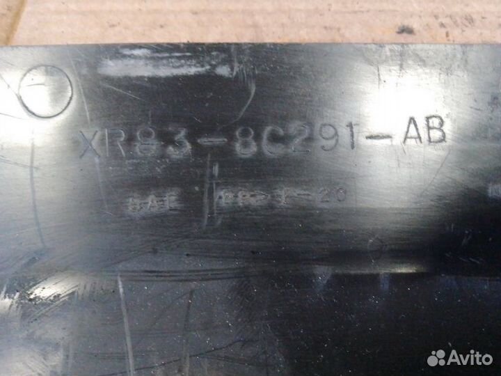 Накладка на рамку радиатора Jaguar S-Type 3.0 2001