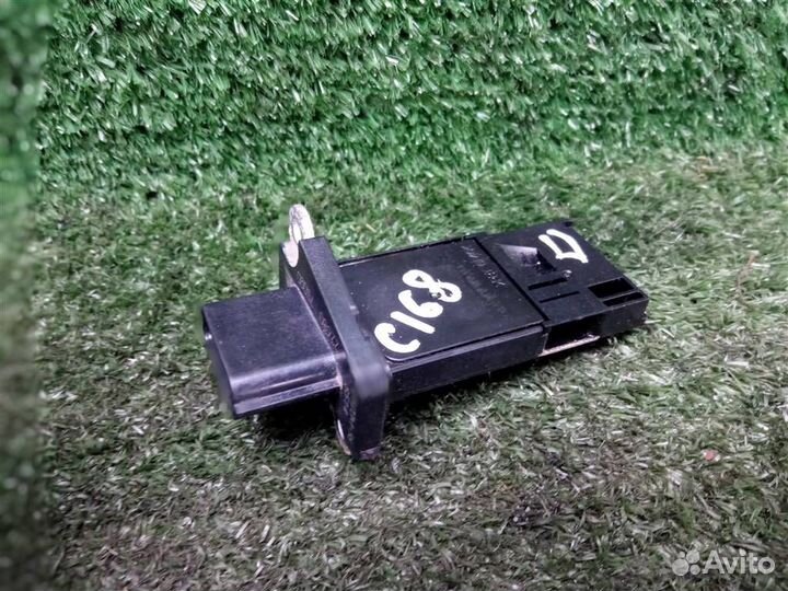 Датчик массового расхода воздуха (дмрв) Nissan Qa