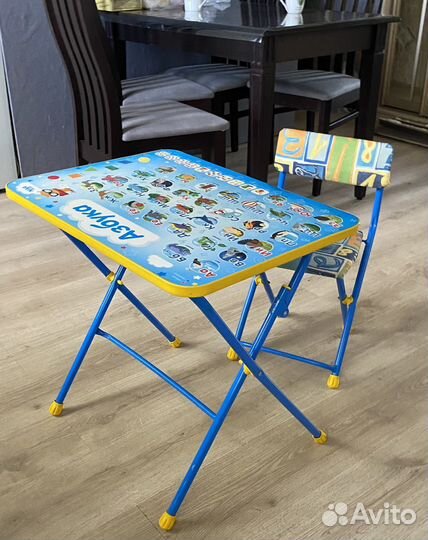 Детский стол и стул