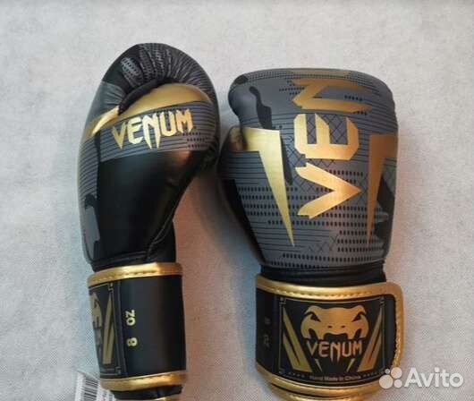 Боксерские перчатки Venum