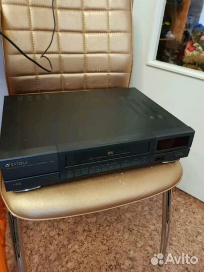 Видеомагнитофон