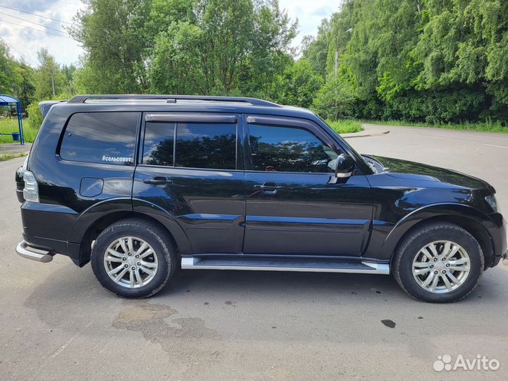 Mitsubishi Pajero 3.2 AT, 2013, 207 400 км