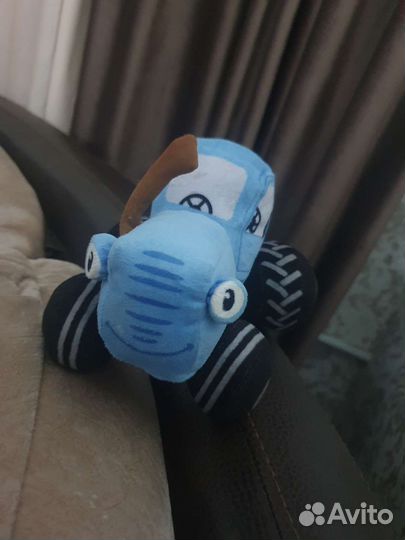 2 Игрушки Синий трактор