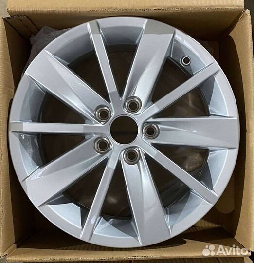 Volkswagen Polo, Skoda Rapid, Fabia R15