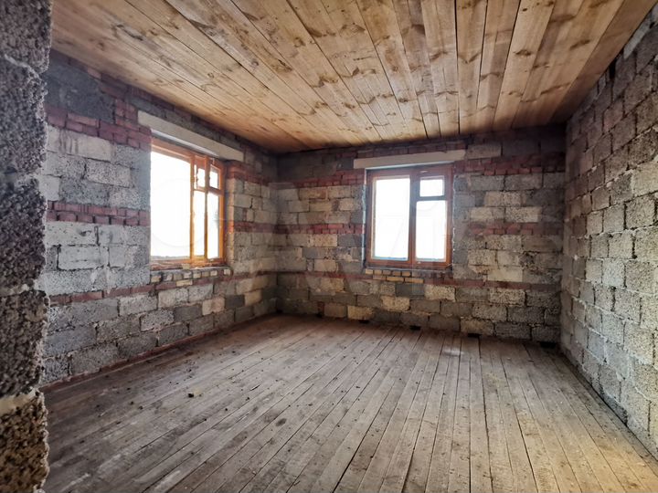 Дом 91,8 м² на участке 14,9 сот.