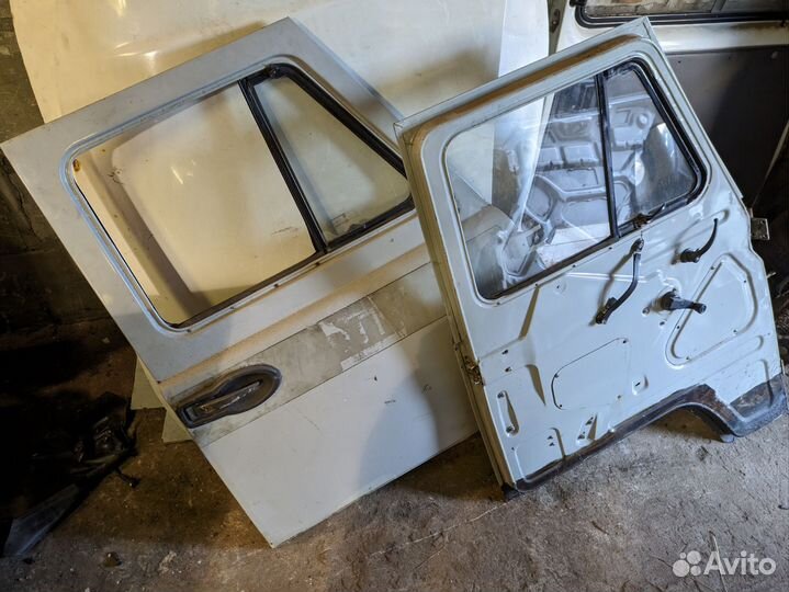 Дверь УАЗ 452 Буханка