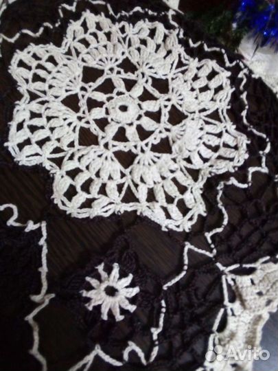 Салфетка-скатерть крючком ручной работы