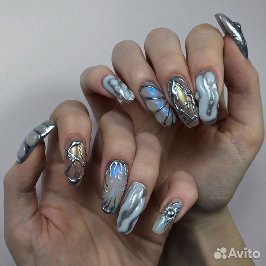 Наращивание ногтей, креативный маникюр