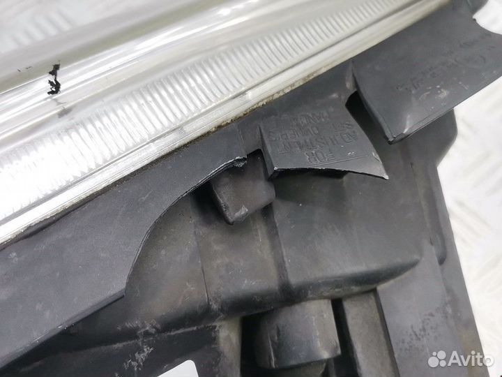 Фара левая Volkswagen Golf 4 2001