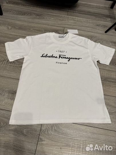 Футболка Salvatore Ferragamo