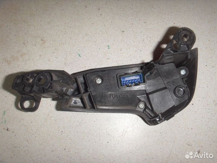 Кнопка многофункциональная Toyota Avensis II T250
