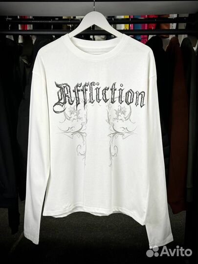 Лонгслив affliction на руках живые фото