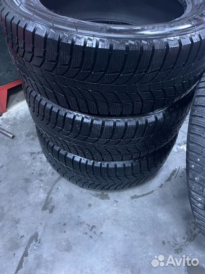 Hankook Enfren Eco H430 235/60 R18