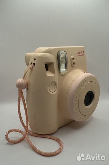 Плёночный фотоаппарат Instax mini 8