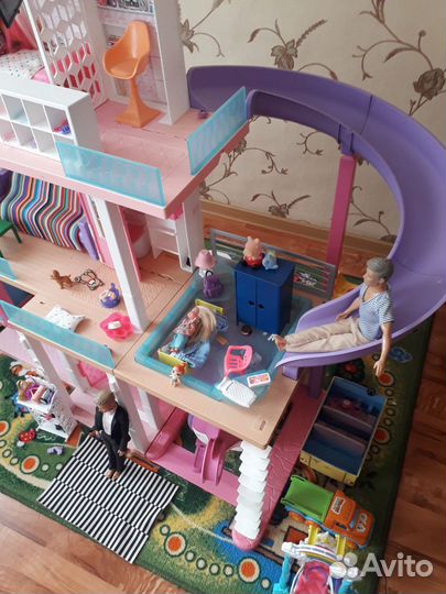 Домик кукольный