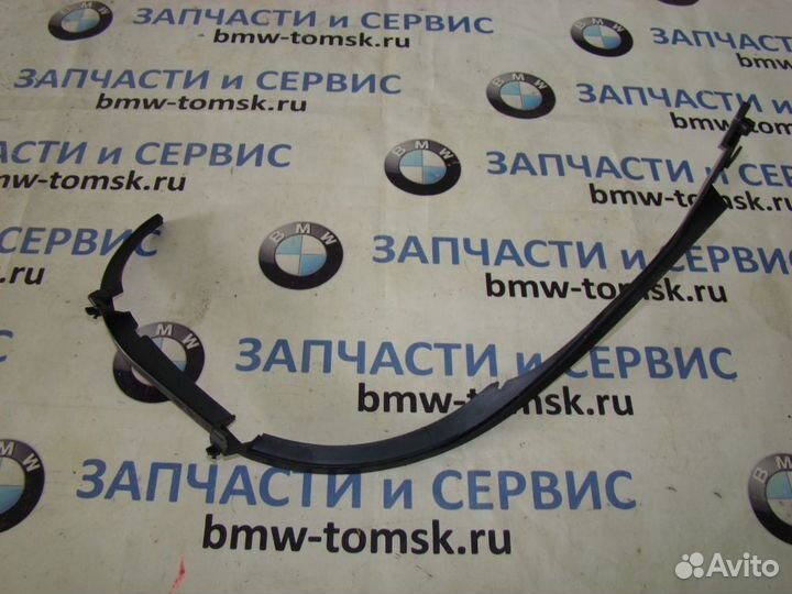 Накладка в багажник RH BMW 525i E60 2007г. (Запчас
