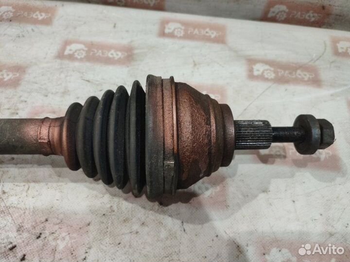 Привод передний левый Volkswagen Passat 3C2 BPY