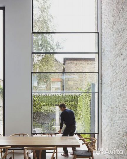 Остекление стеклянная перегородка