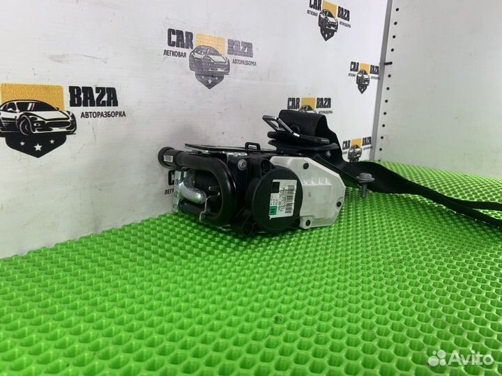 Ремень безопасности передний правый R