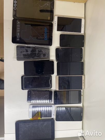 Пакет телефонов