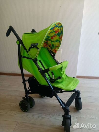 Прогулочная коляска трость