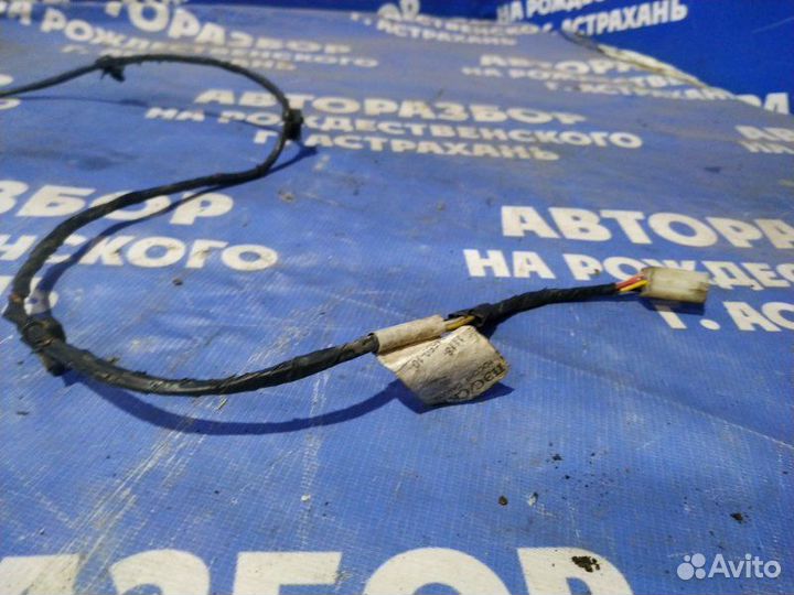 Проводка двери Ваз Лада Калина седан 11183 2010