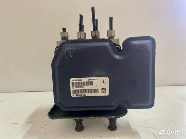 Блок ABS Jeep Grand Cherokee WK2 3.0