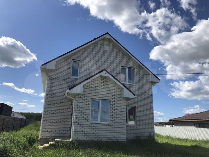 Коттедж 130 м² на участке 7 сот.