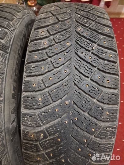 Michelin X-Ice North 4 215/65 R16