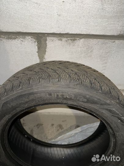 Nokian Tyres Hakkapeliitta R2 215/55 R17 98R