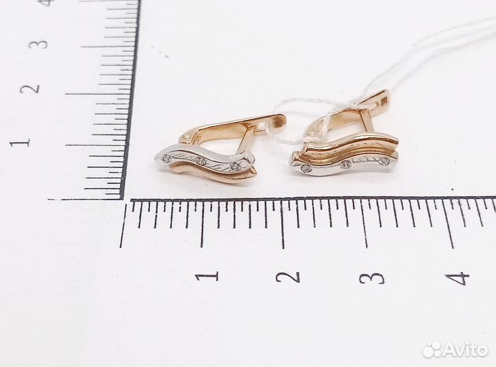 Серьги с синтетическим камнем Золото