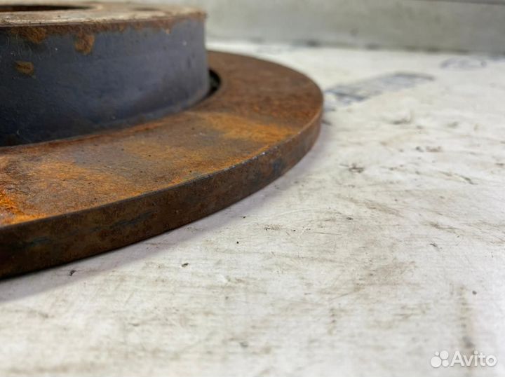 Тормозные диски левый Mazda 3