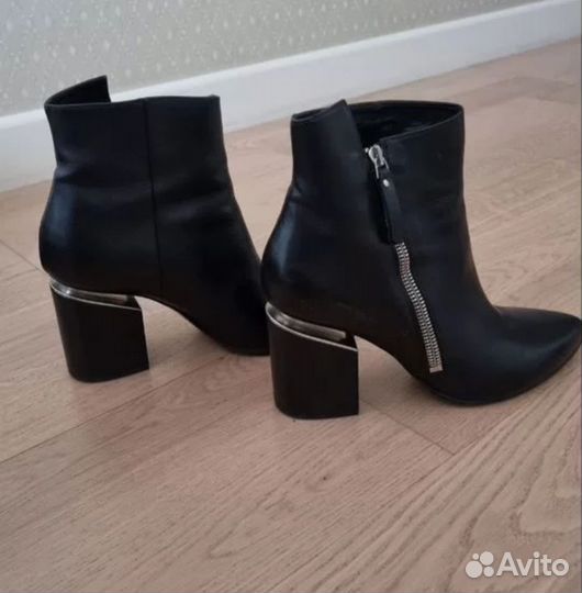 Ботильоны натуральная кожа 39 Vic metie