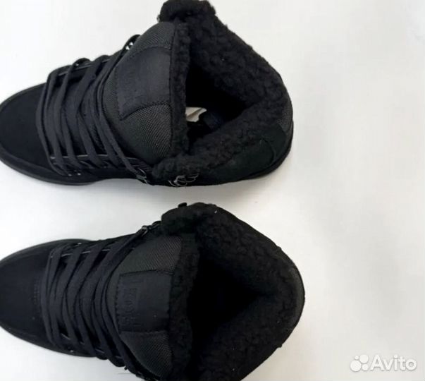 Кеды Зимние DC shoes с мехом черные