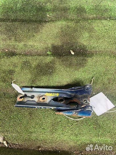 Петля капота Mitsubishi Lancer CS2A 4G15 2008