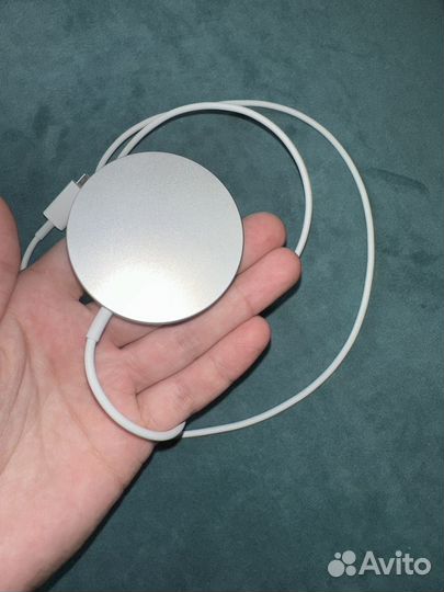Беспроводная зарядка для iPhone