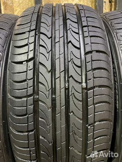 Nexen Classe Premiere 672 215/50 R17 91V