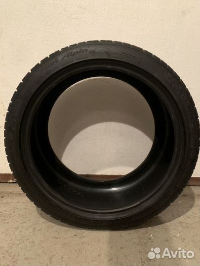 Michelin Pilot Alpin 255/40 R20 и 295/35 R20