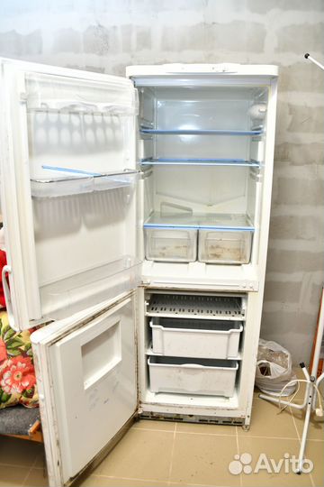 Холодильник indesit c132g.016