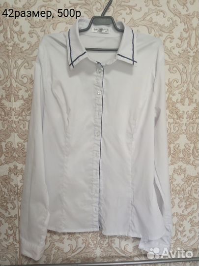 Продам школьные блузки