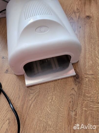 Уф лампа для ногтей