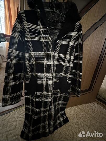 Женская верхняя одежда яркая 44-46